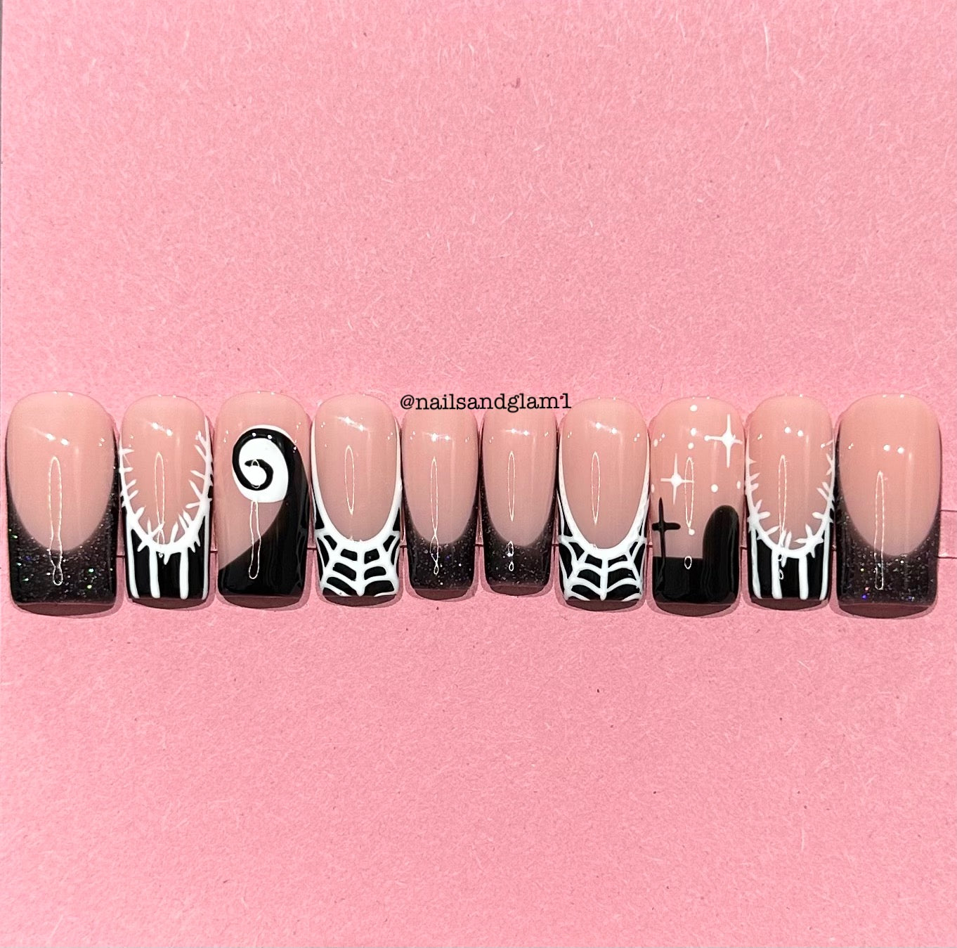 "The Nightmare Before Christmas" Inspired Nails | Halloween Nails | Press on Nails UK | Stick on Nails | Reusable | Customised | Handmade | Set of 10