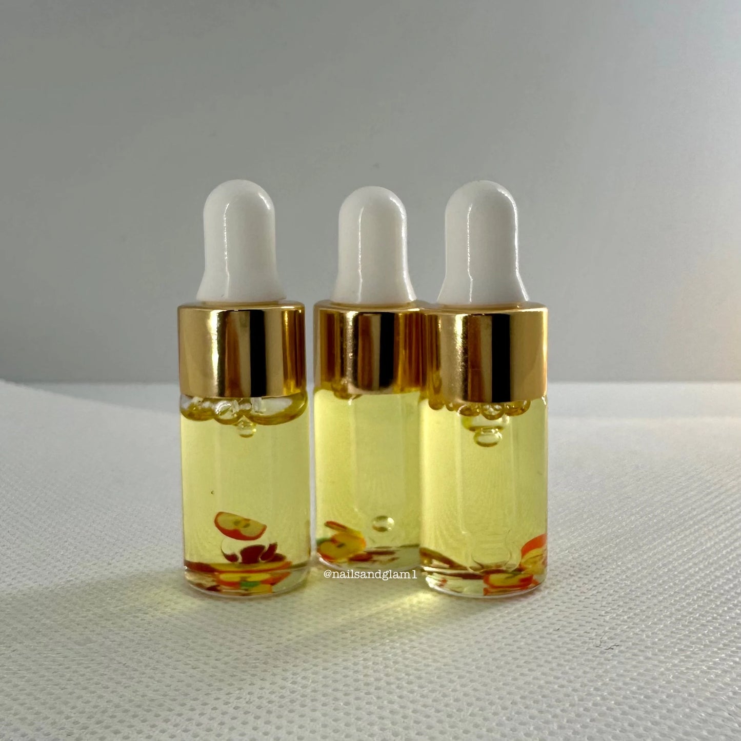 Apple & Cinnamon Scented Cuticle Oil Bottle | Handmade Cuticle Oil | 3ML Bottle | Repairing Cuticle Oil | Nourishing Cuticle Oil