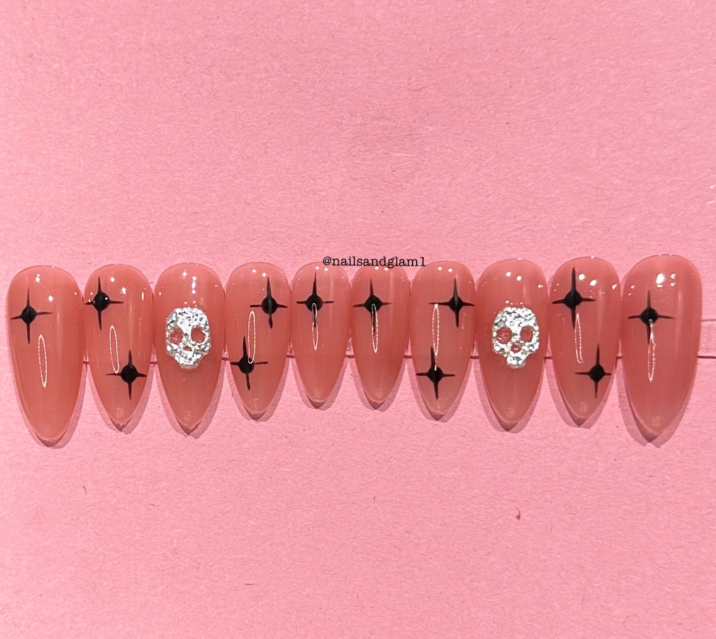 Nude Nails with Black Stars & Skulls | Halloween Nails | Press on Nails UK | Stick on Nails | Reusable | Customised | Handmade | Set of 10